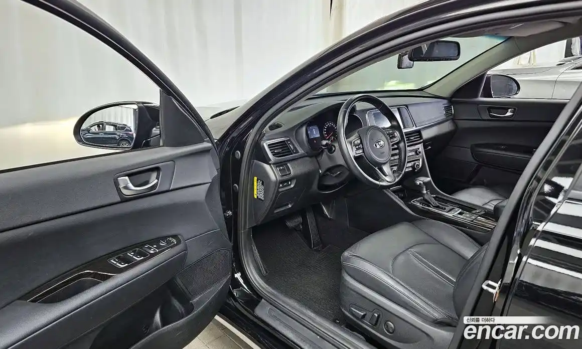 Kia K5 2016 2.0 Автомат в Москве № 612354, фото 10