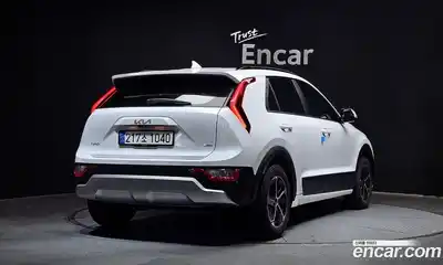 Kia Niro 2024 1.6 Автомат в Москве № 612364, миниатюра 2