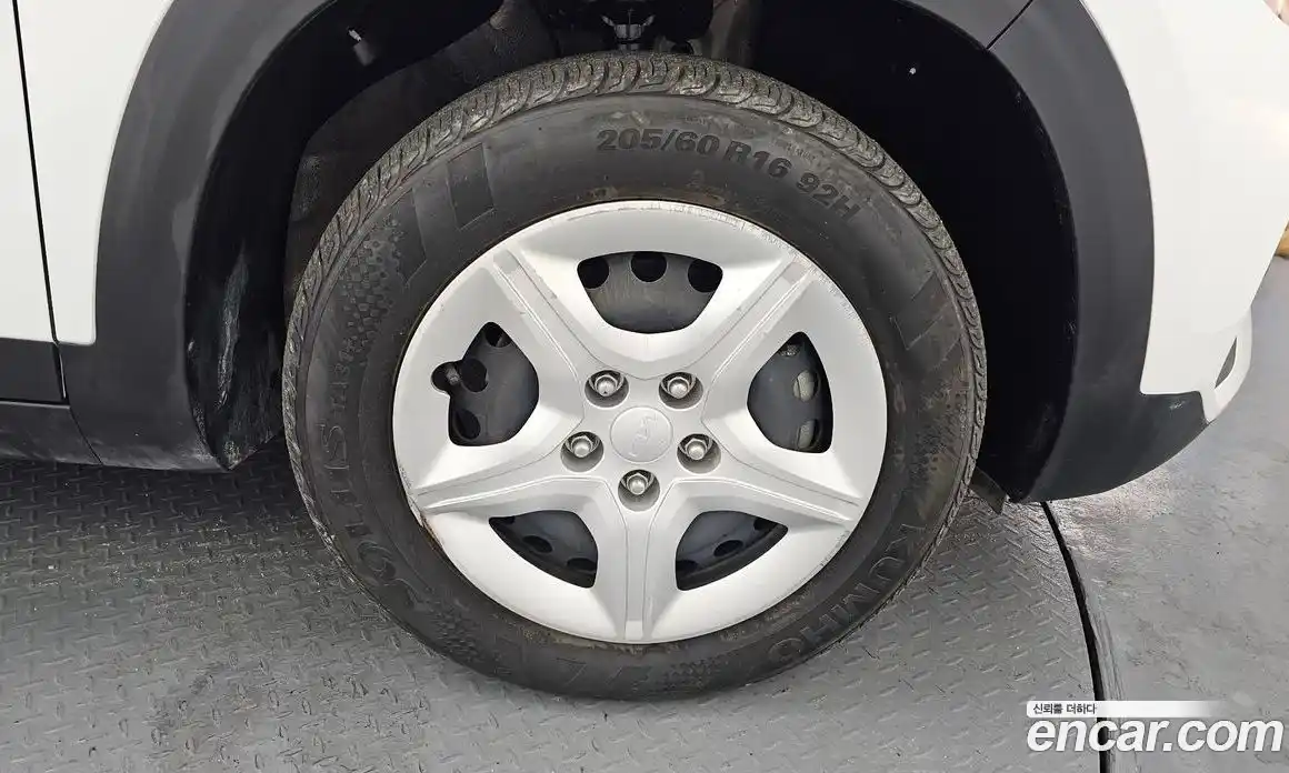 Kia Seltos 2023 1.6 Автомат в Москве № 612745, фото 4