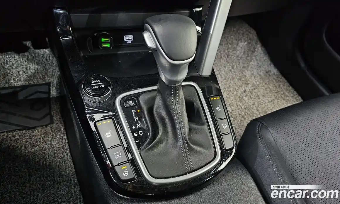 Kia Seltos 2023 1.6 Автомат в Москве № 612745, фото 8