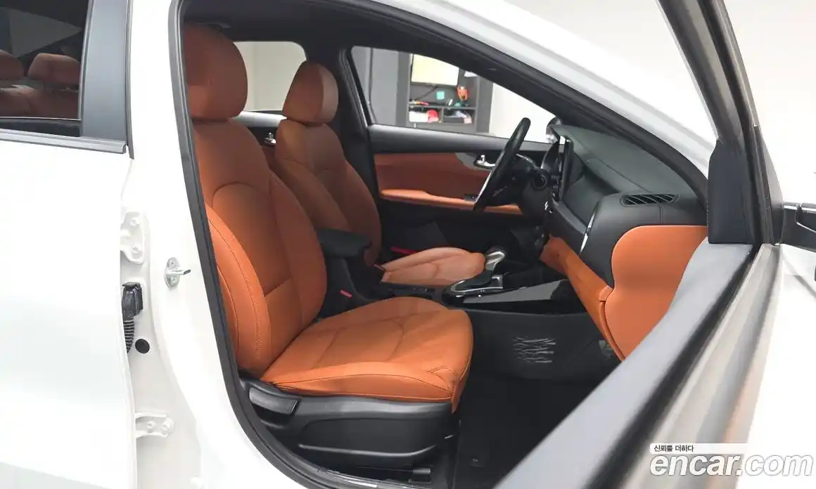 Kia K3 2023 1.6 Автомат в Москве № 613006, фото 10