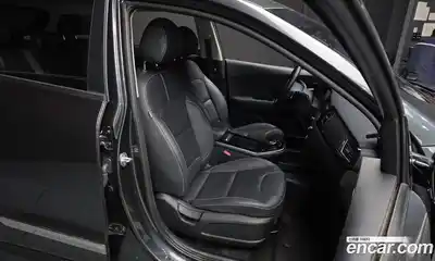 Kia Niro 2021 0.2 Автомат в Москве № 613263, миниатюра 12