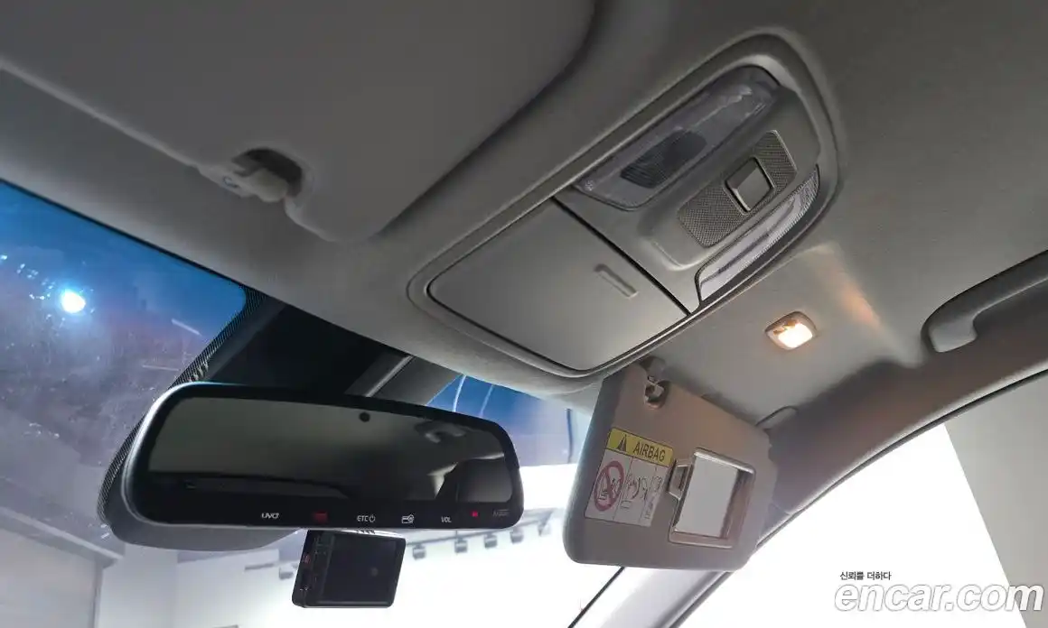 Kia Niro 2021 0.2 Автомат в Москве № 613263, фото 20