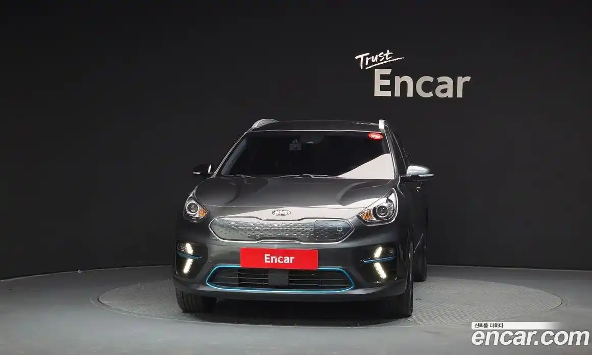 Kia Niro 2021 0.2 Автомат в Москве № 613263, фото 3