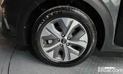 Kia Niro 2021 0.2 Автомат в Москве № 613263, миниатюра 5