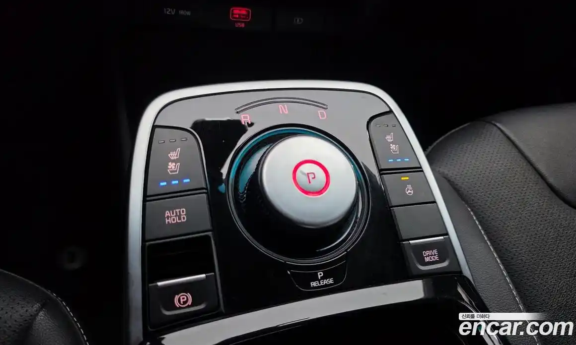 Kia Niro 2021 0.2 Автомат в Москве № 613263, фото 9