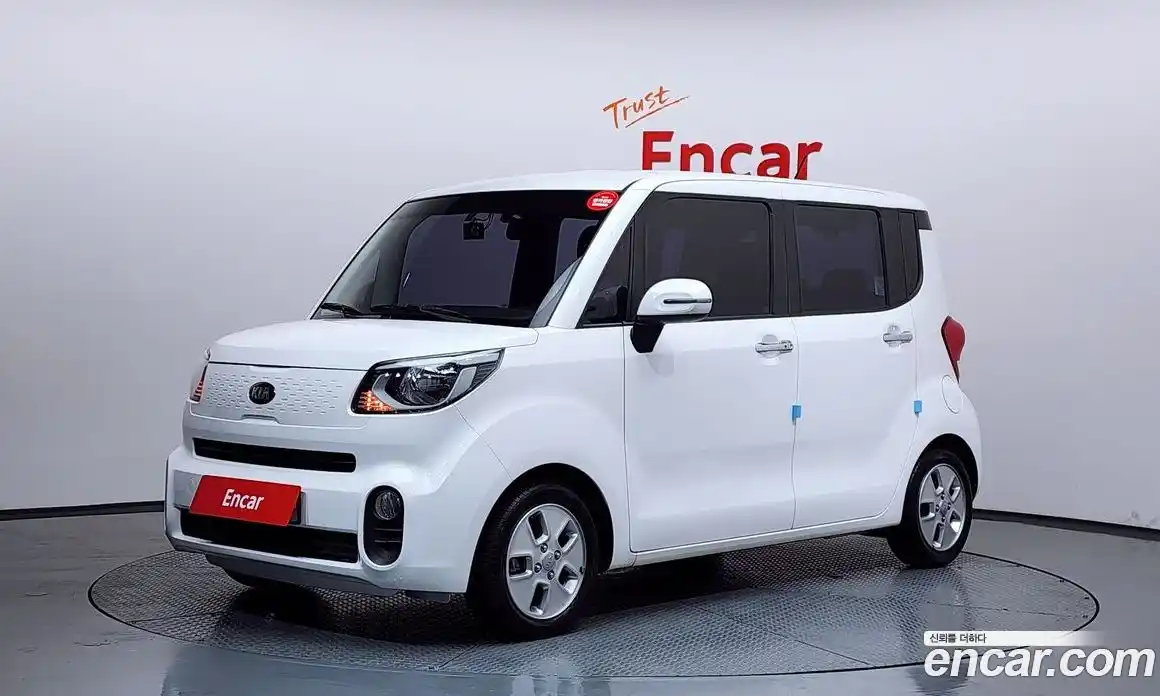 Kia Ray 2018 1.0 Автомат в Москве № 613565, фото 1