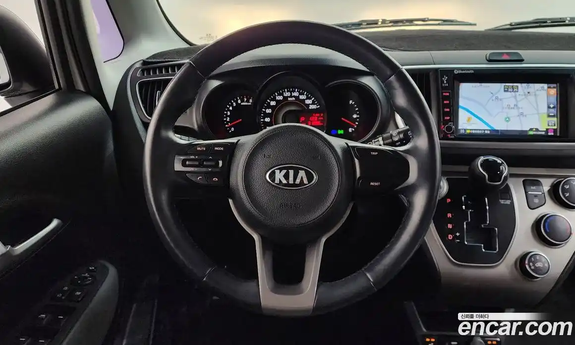 Kia Ray 2018 1.0 Автомат в Москве № 613565, фото 13