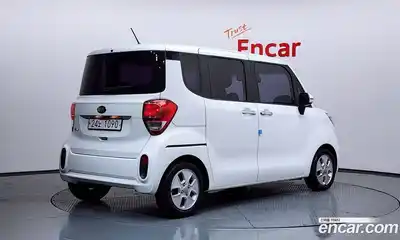 Kia Ray 2018 1.0 Автомат в Москве № 613565, миниатюра 2