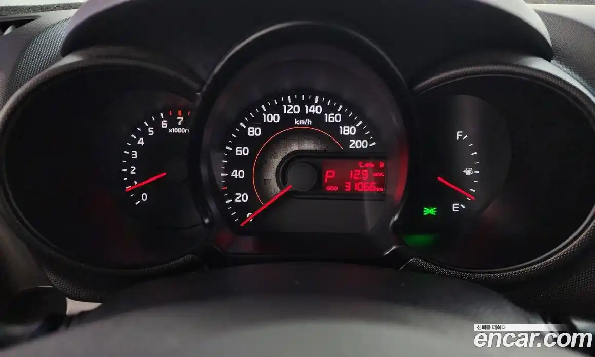 Kia Ray 2018 1.0 Автомат в Москве № 613565, фото 8