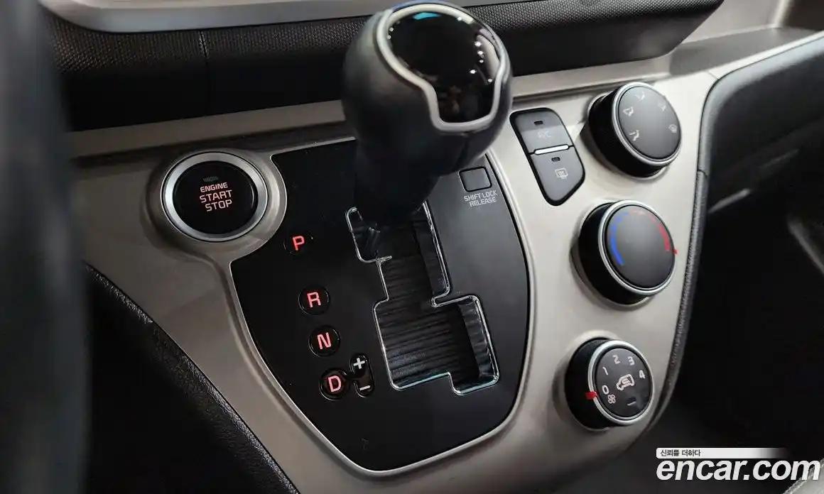 Kia Ray 2018 1.0 Автомат в Москве № 613565, фото 9