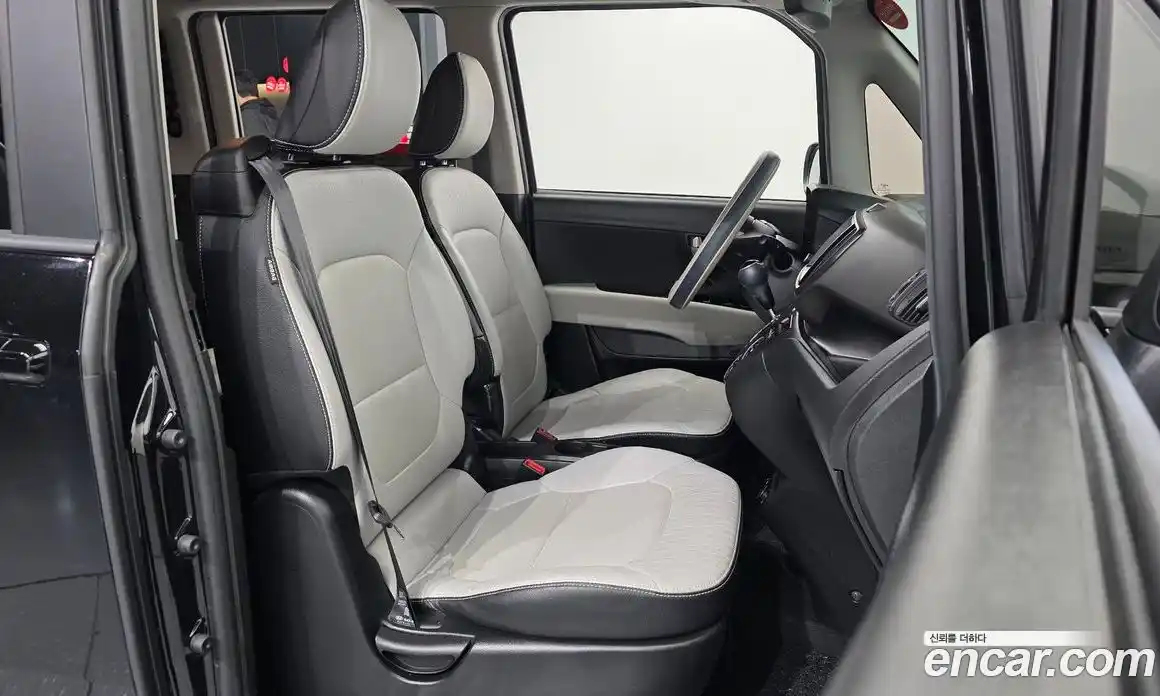 Kia Ray 2023 1.0 Автомат в Москве № 613583, фото 11