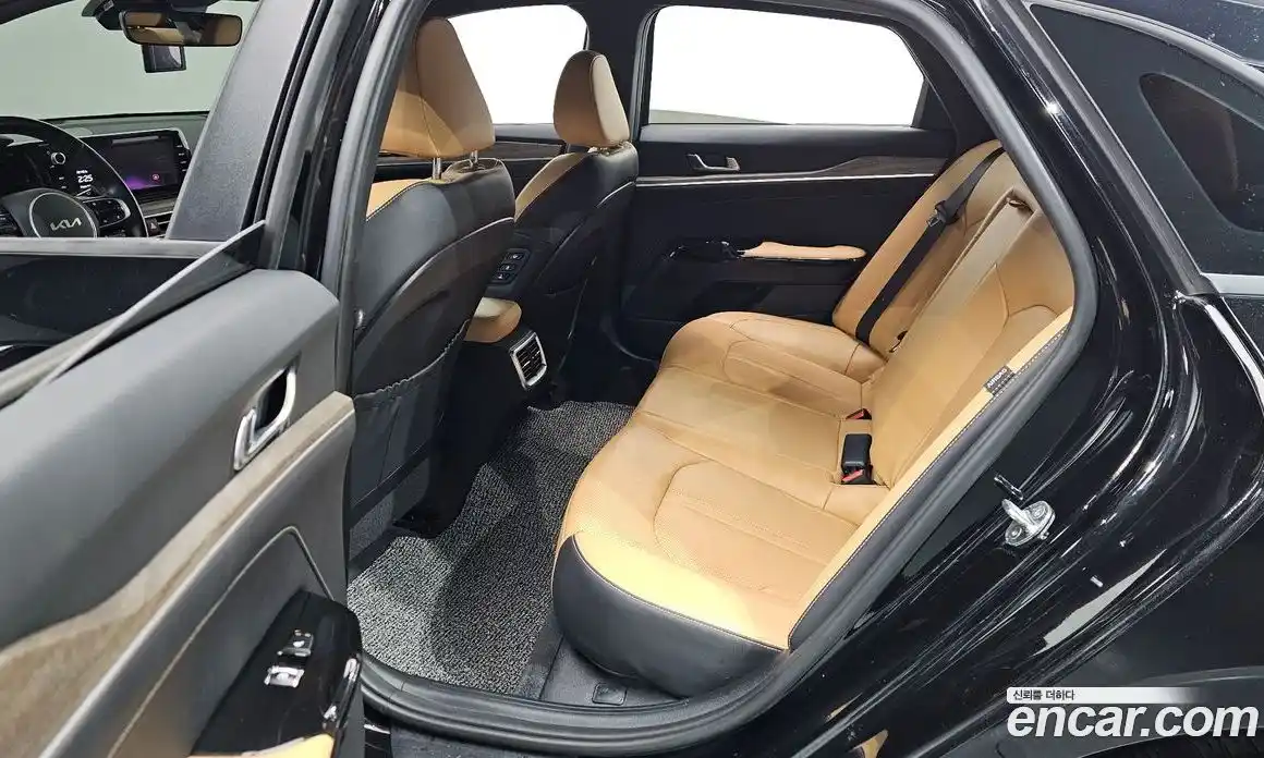 Kia K5 2022 1.6 Автомат в Москве № 613685, фото 18