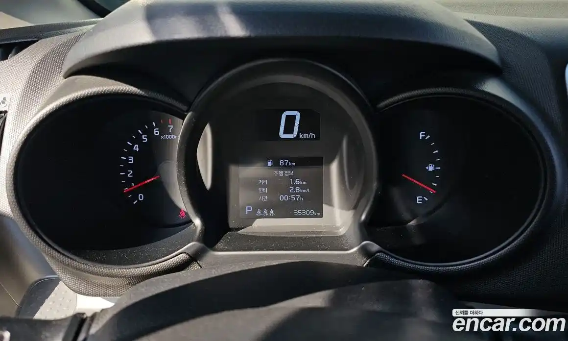 Kia Ray 2022 1.0 Автомат в Москве № 613813, фото 8