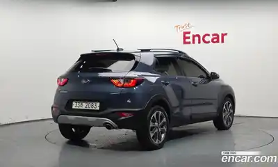 Kia Stonic 2018 1.6 Автомат в Москве № 613877, миниатюра 2
