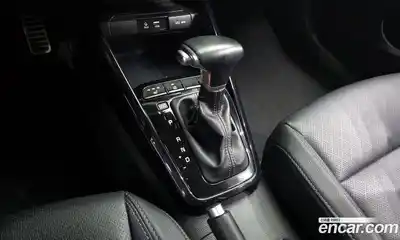 Kia Stonic 2018 1.6 Автомат в Москве № 613877, миниатюра 9