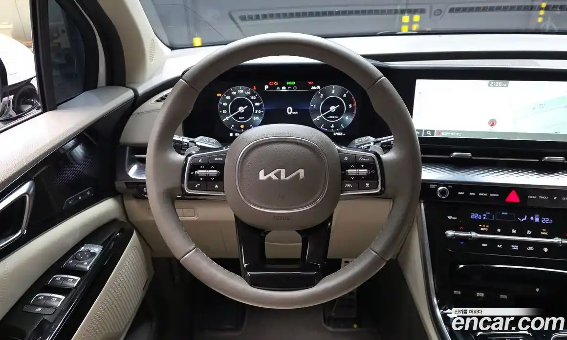 Kia Canival 2023 2.2 Автомат в Москве № 613894, фото 13