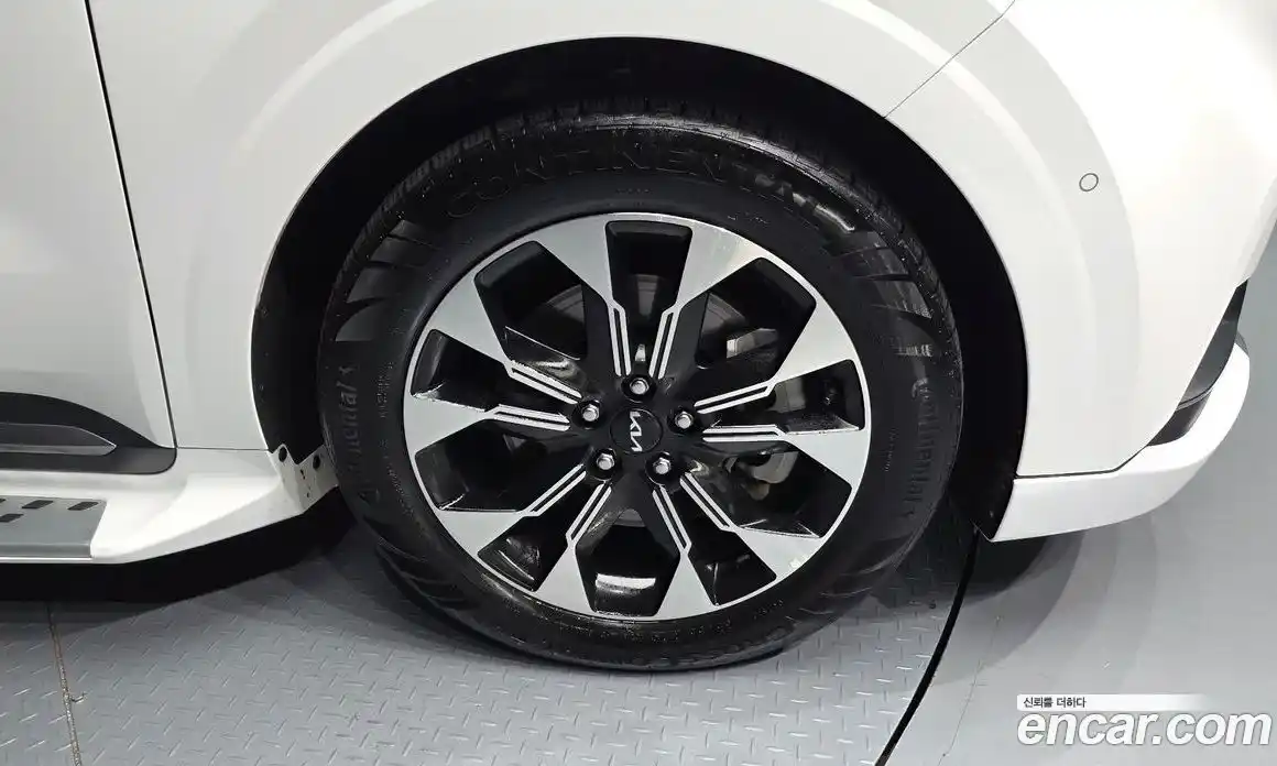 Kia Canival 2023 2.2 Автомат в Москве № 613894, фото 5