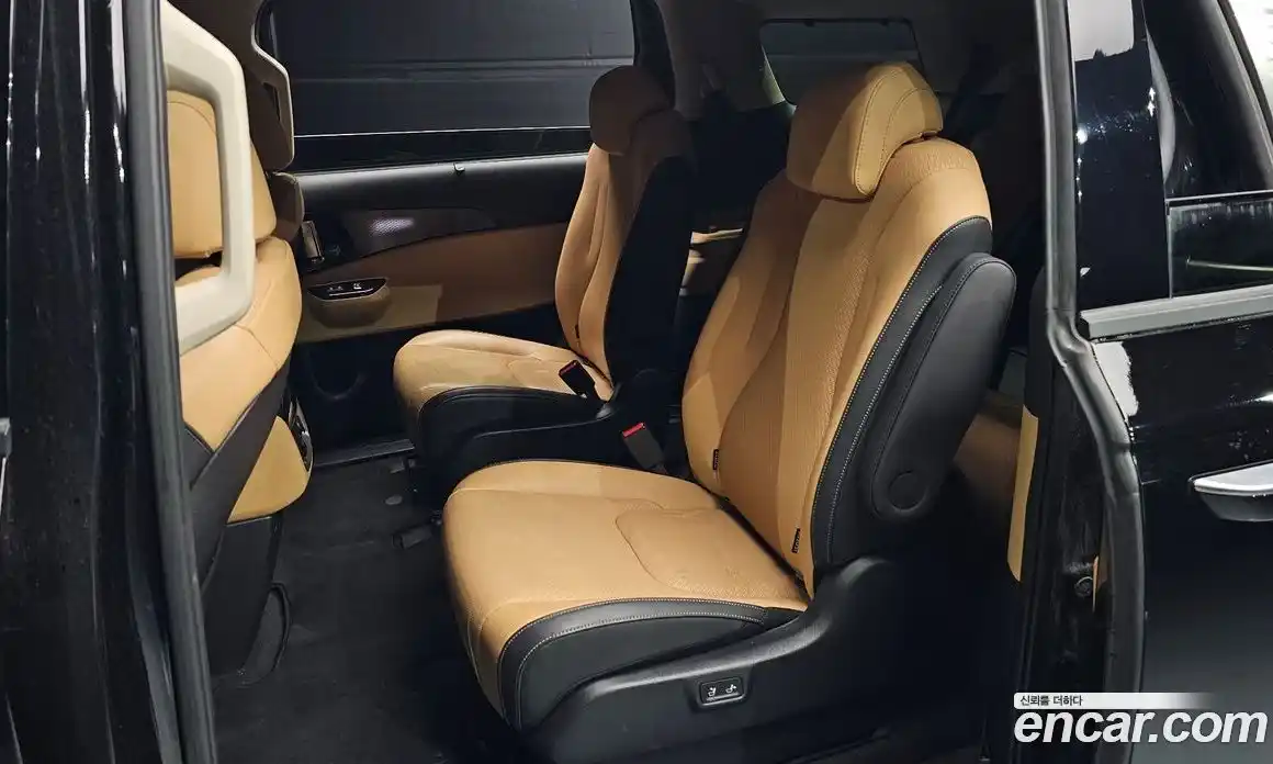 Kia Canival 2022 3.5 Автомат в Москве № 613980, фото 12