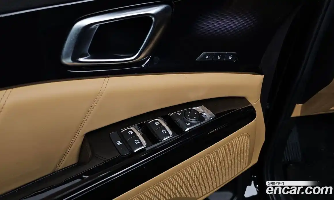 Kia Canival 2022 3.5 Автомат в Москве № 613980, фото 17