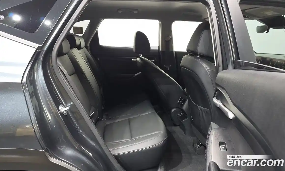 Kia Seltos 2023 2.0 Автомат в Москве № 613983, фото 12