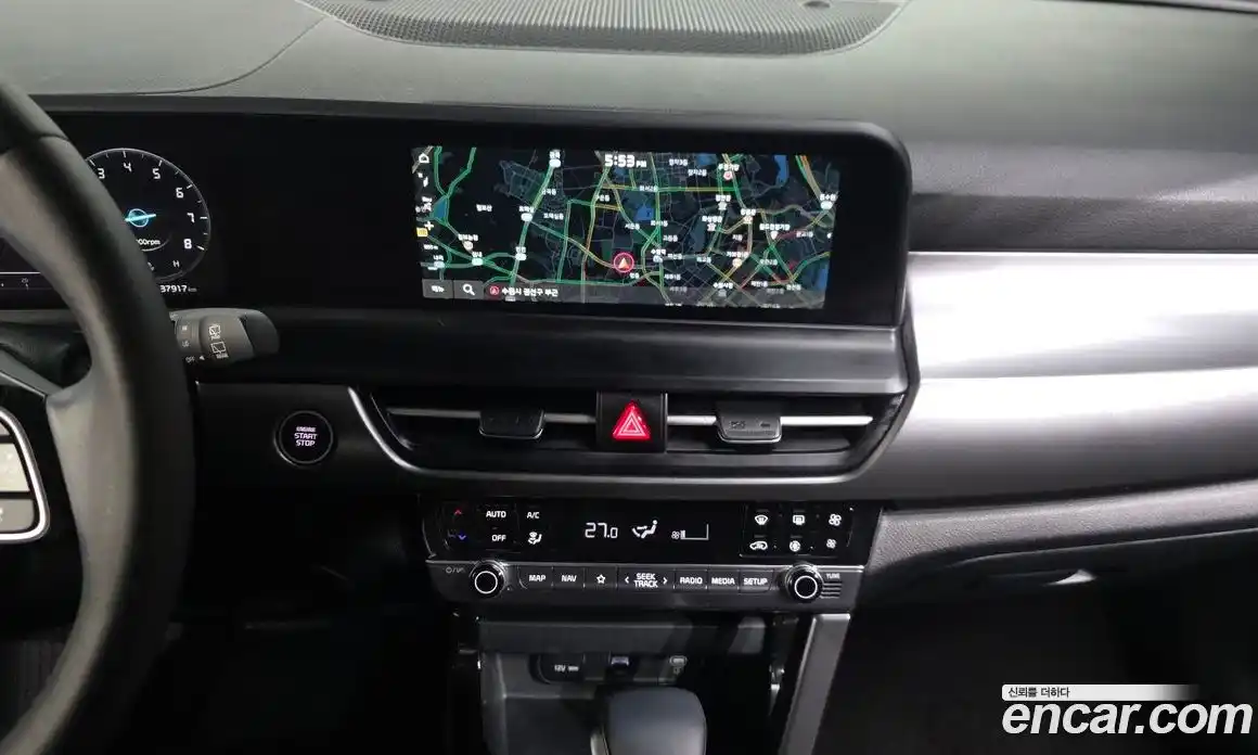 Kia Seltos 2023 2.0 Автомат в Москве № 613983, фото 14