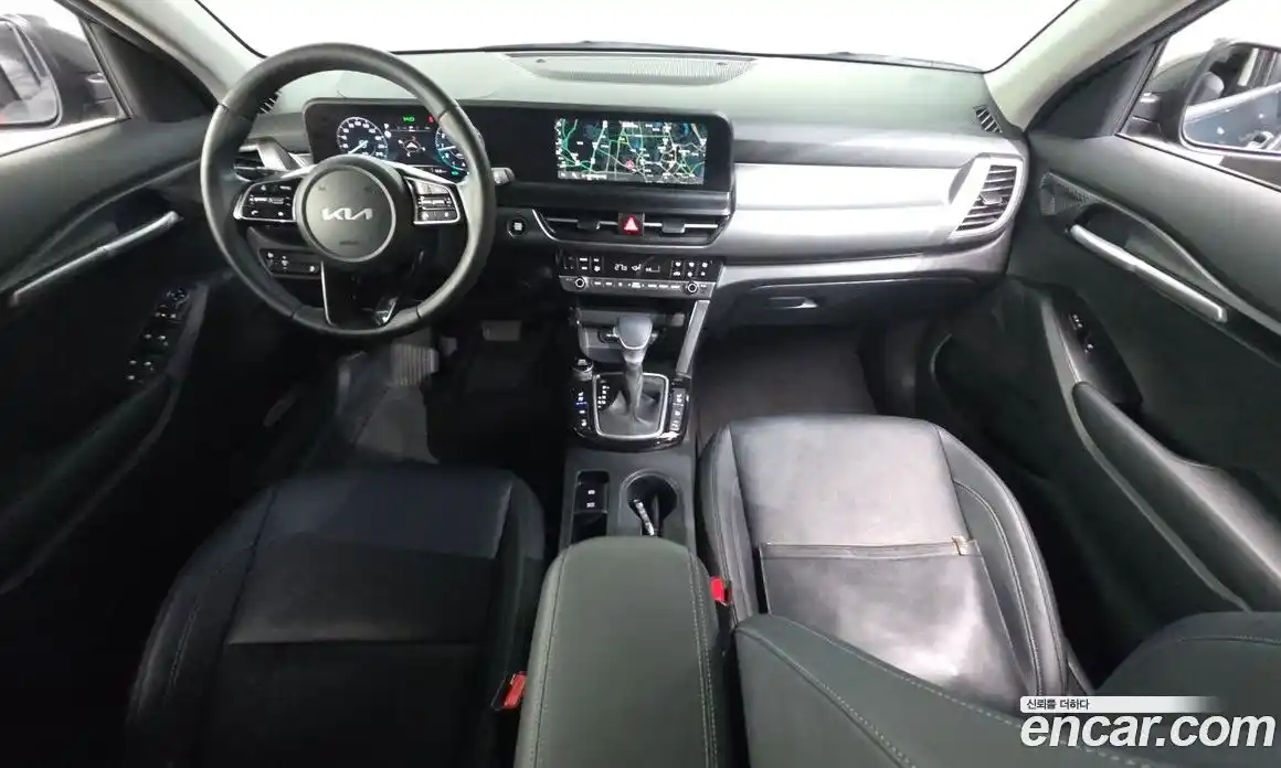 Kia Seltos 2023 2.0 Автомат в Москве № 613983, фото 7