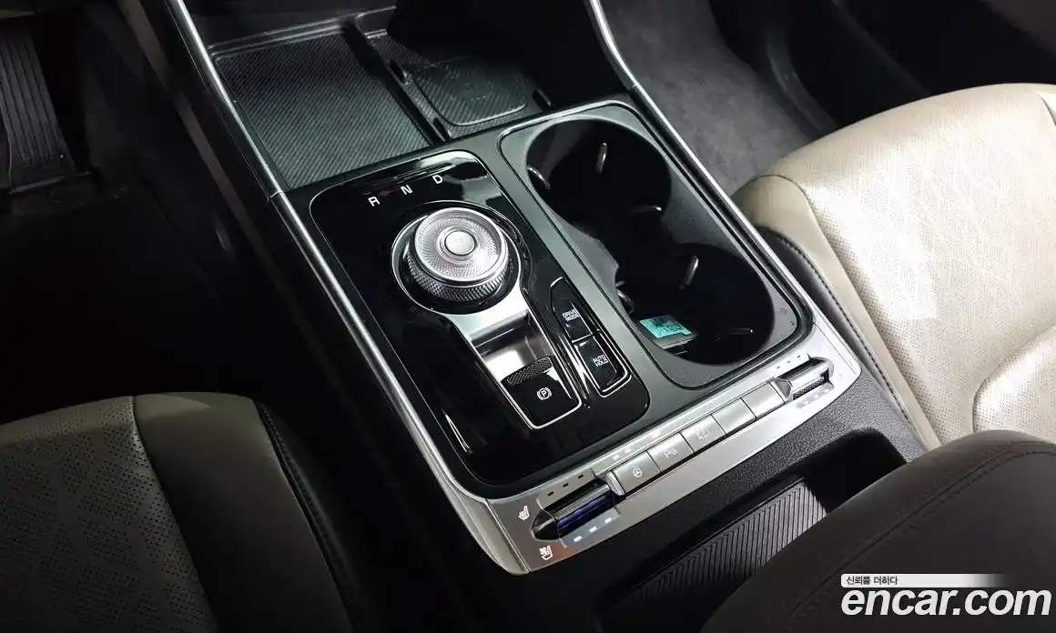 Kia Canival 2025 1.6 Автомат в Москве № 614040, фото 9