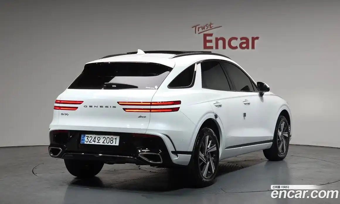 Genesis GV70 2025 2.5 Автомат в Москве № 614445, фото 1