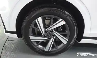 Genesis GV70 2025 2.5 Автомат в Москве № 614445, миниатюра 4