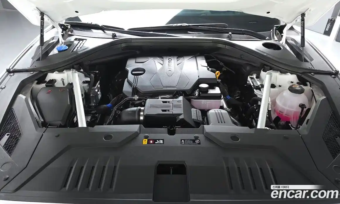 Genesis GV70 2025 2.5 Автомат в Москве № 614445, фото 5