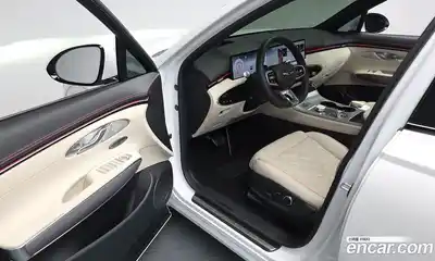 Genesis GV70 2025 2.5 Автомат в Москве № 614445, миниатюра 9