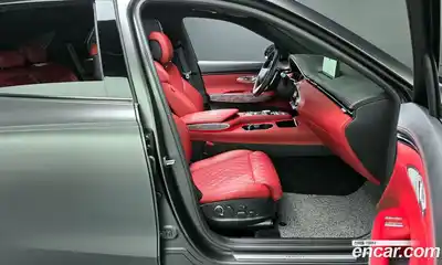 Genesis GV70 2024 2.5 Автомат в Москве № 614559, миниатюра 10