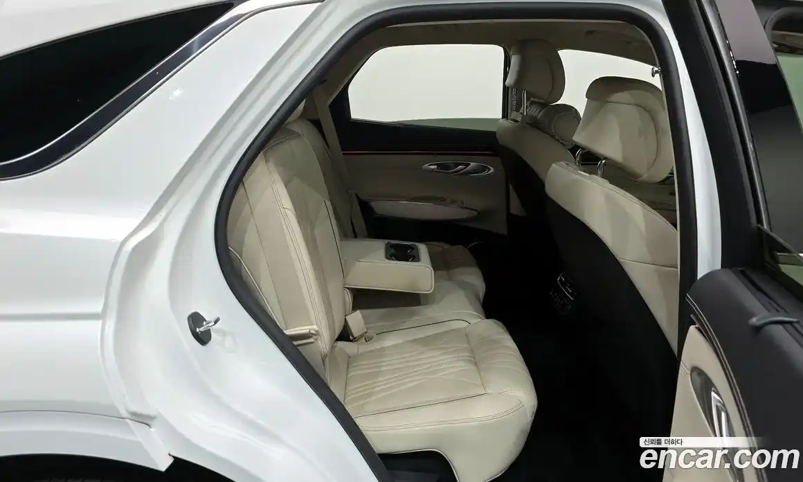 Genesis GV70 2025 2.5 Автомат в Москве № 614634, фото 12