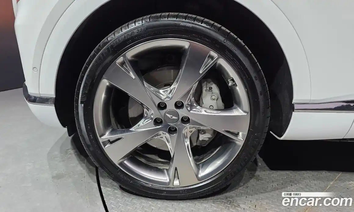 Genesis GV80 2023 2.5 Автомат в Москве № 614725, фото 5