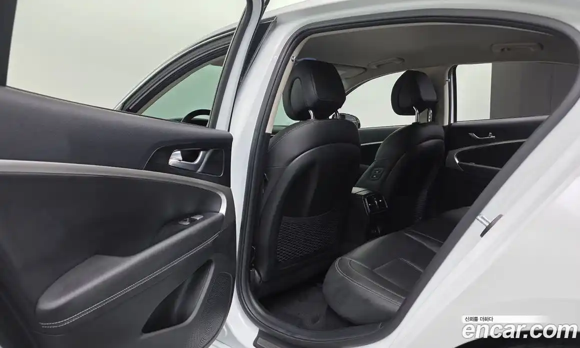 Genesis G70 2021 2.0 Автомат в Москве № 614954, фото 17