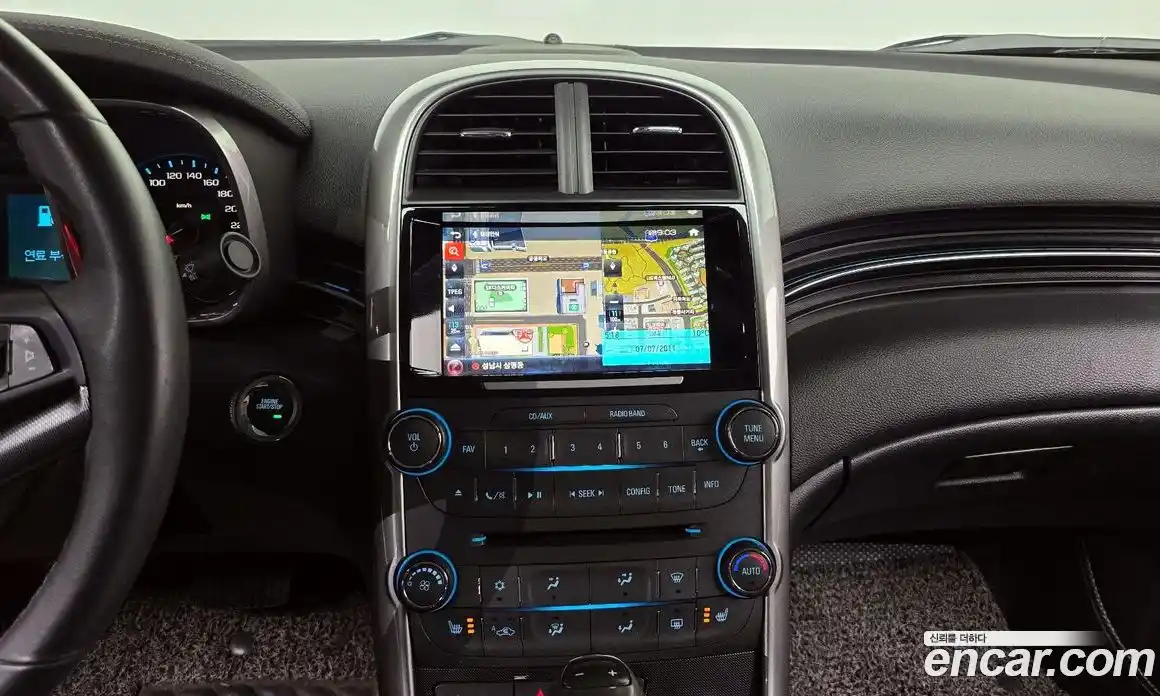 Chevrolet Malibu 2015 2.0 Автомат в Москве № 615961, фото 13