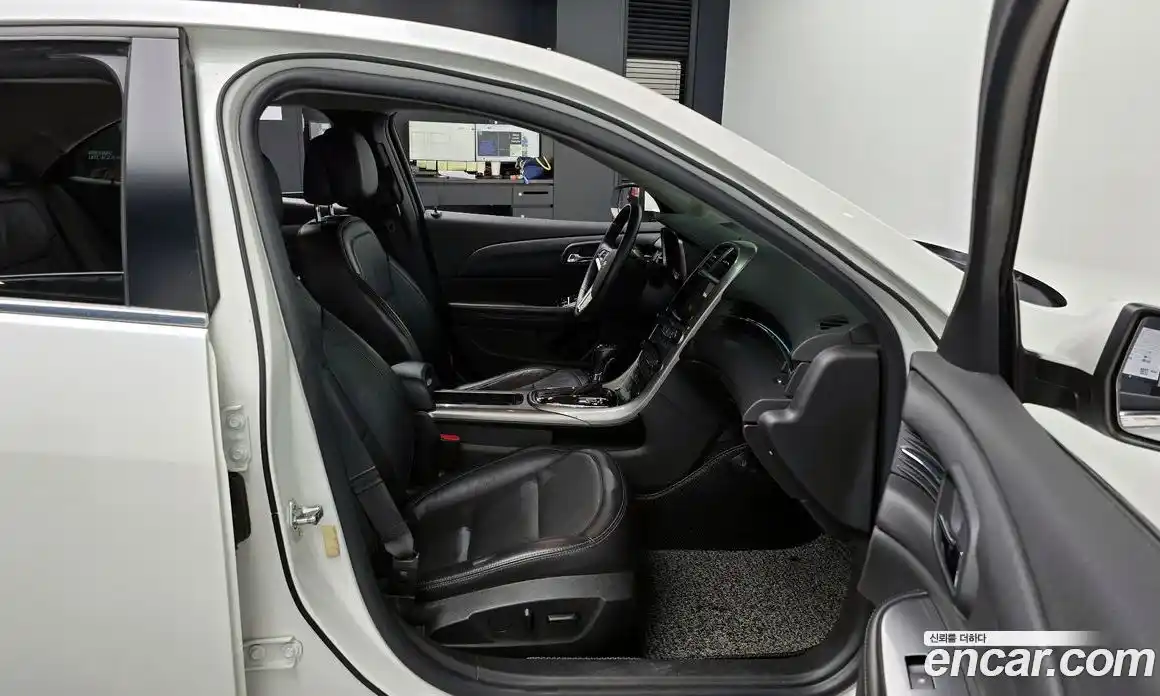 Chevrolet Malibu 2015 2.0 Автомат в Москве № 615961, фото 9