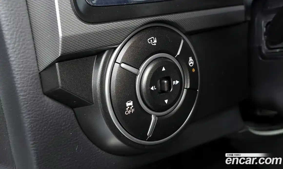 SsangYong Korando 2016 2.0 Автомат в Москве № 616524, фото 11