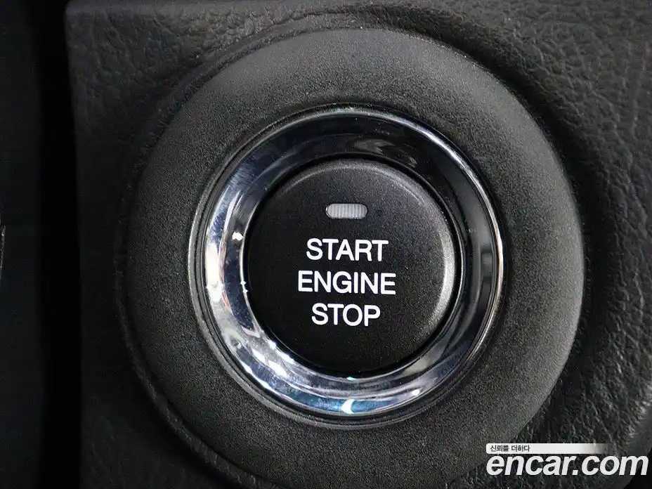 SsangYong Rexton 2016 2.2 Автомат в Москве № 617809, фото 11