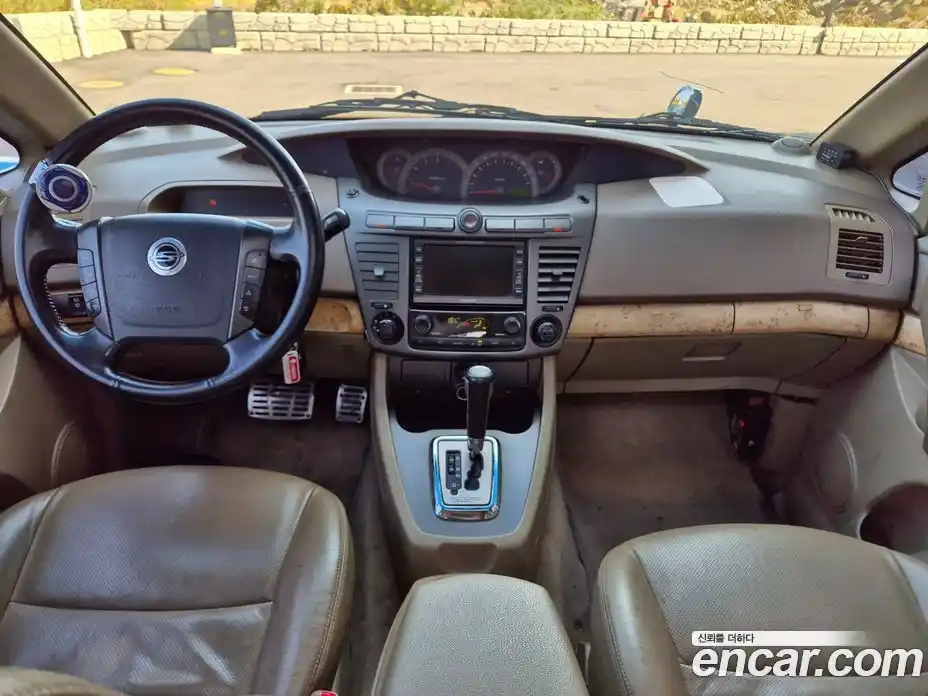 SsangYong Rodius 2005 2.7 Автомат в Москве № 618074, фото 14