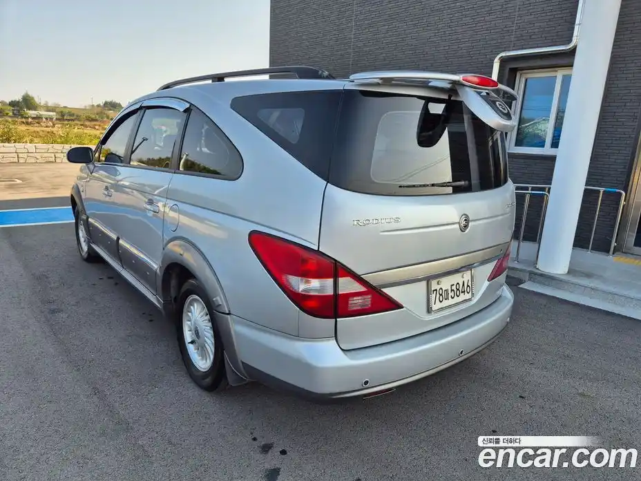SsangYong Rodius 2005 2.7 Автомат в Москве № 618074, фото 6