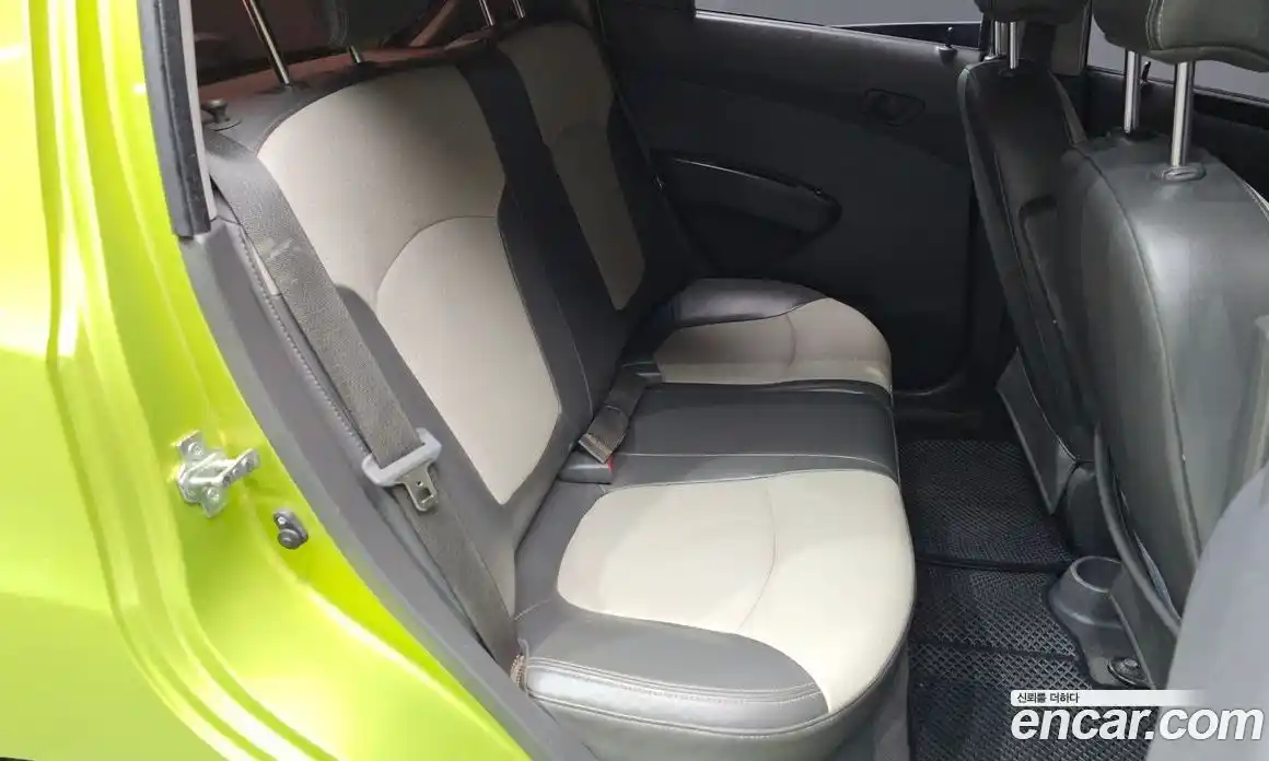 Chevrolet Spark 2012 1.0 Автомат в Москве № 618741, фото 12