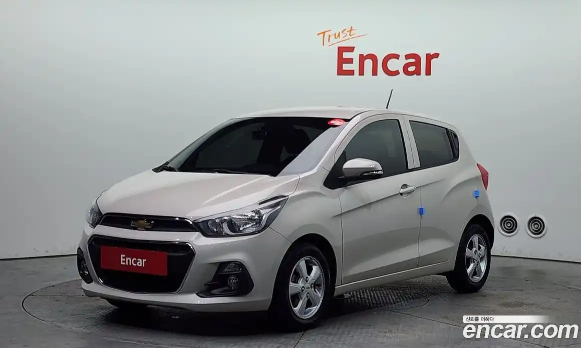 Chevrolet Spark 2016 1.0 Автомат в Москве № 618880, фото 1