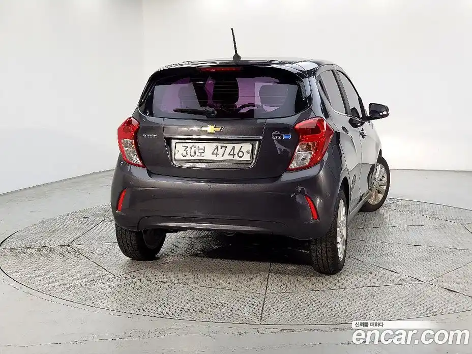 Chevrolet Spark 2016 1.0 Автомат в Москве № 618940, фото 4