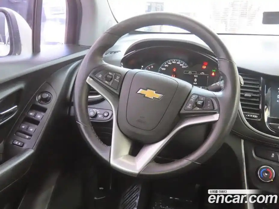 Chevrolet Trax 2018 1.4 Автомат в Москве № 618965, фото 17
