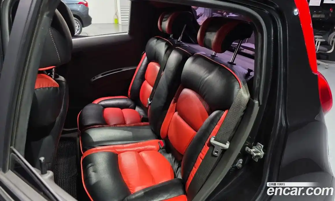 Chevrolet Spark 2015 1.0 Автомат в Москве № 619073, фото 12