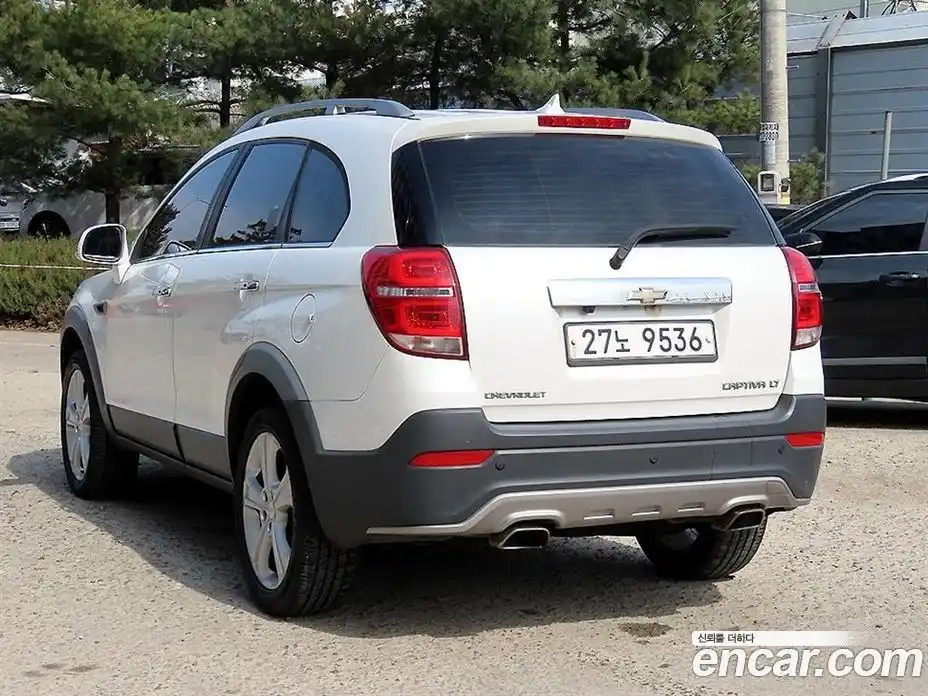 Chevrolet Captiva 2015 2.0 Автомат в Москве № 619363, фото 3