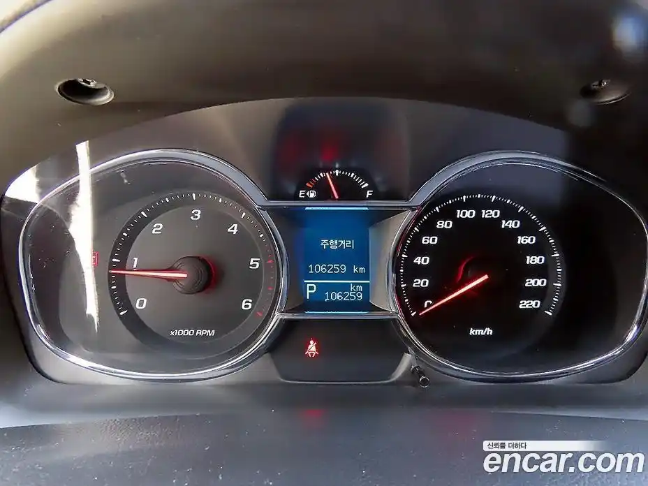 Chevrolet Captiva 2015 2.0 Автомат в Москве № 619363, фото 9