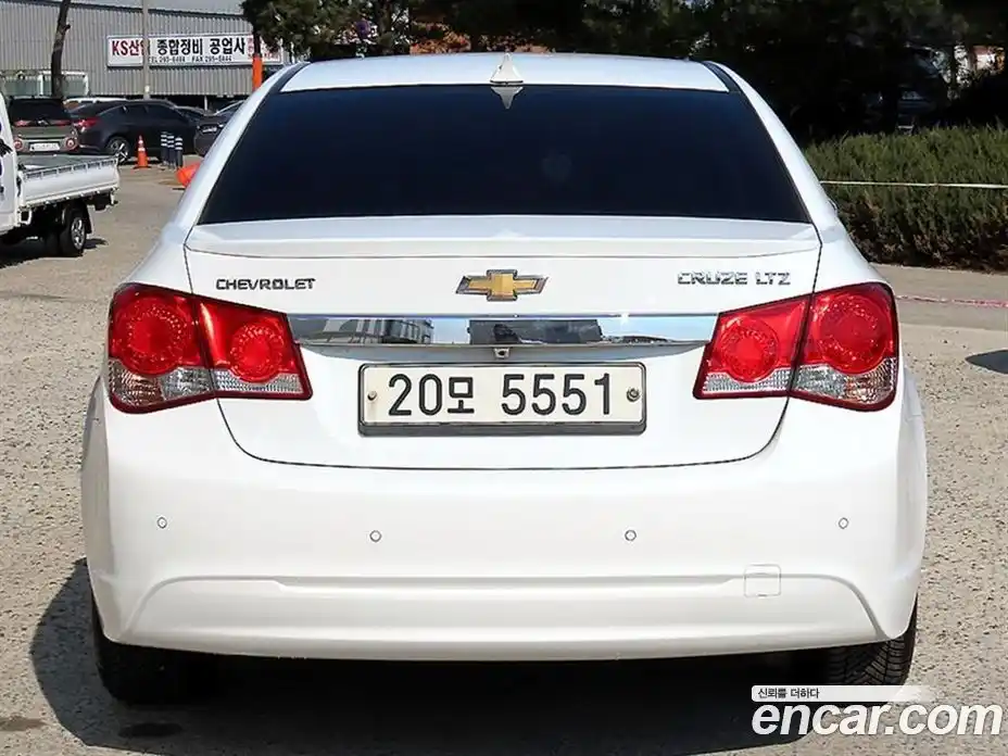 Chevrolet Cruze 2014 1.8 Автомат в Москве № 619479, фото 4